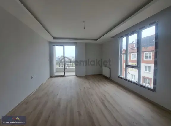 Merhaba Gayrimenkulden Çerkezköy Sgk Yanı 0 Oturuma Hazır 2+1 1