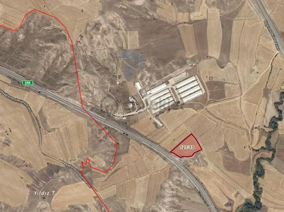 Hedef Emlaktan Çevre Yolu Üzeri Marka Çiftlik Önü Tek Tapu 1