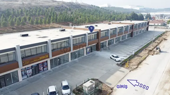 Cb King'den Balıkesir/organize Sanayi'de 250m² Kiralık Dükkan 1