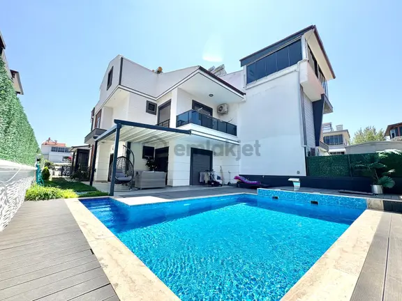 ▶ ▶ Akçay Körfez'den Özel Havuzlu Detaylarına Bayılacağınız 5+1 Satılık Villa 2