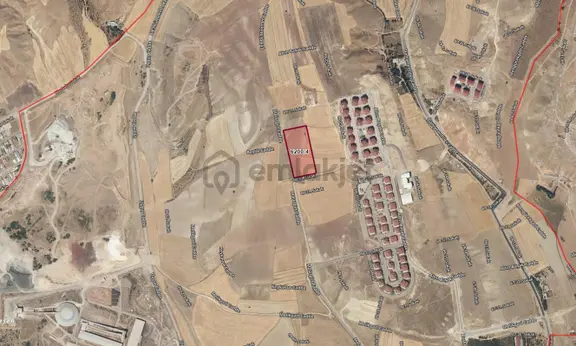 Hedef Emlaktan Yapı Mahallesinde 1000 M2 Arsa 1