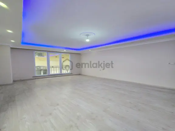 Satılık Merkezi Konum 2+1 Arakat Daire 2