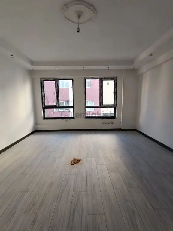Ömür Mahallesinde 2+1 Sıfır Daire 2
