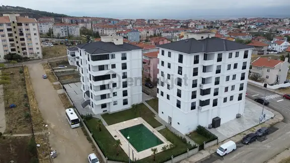 Keşan Yeni Mahalle'de Havuzlu Site İçerisinde Satılık Sıfır 2+1 2