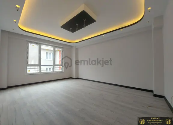 Kaplan Gayrimenkul’den Emek Mah. Ertaş Cd Ve Dilek Cd Yakını 2+0 67 M² Satılık Daire 1