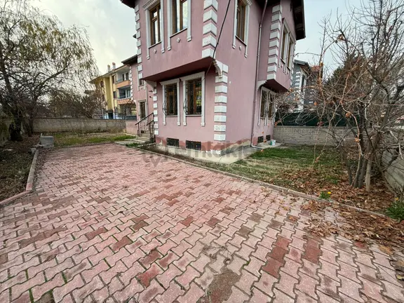 Buhara Mahallesinde Müstakil Dubleks 3+1 Bahçeli Daire Villa Tarzında 2