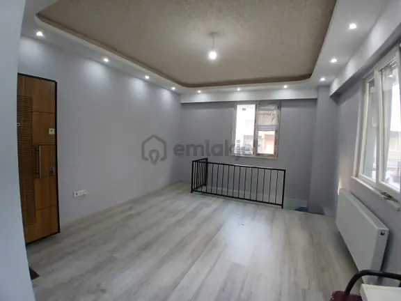 Naturel Emlaktan Altınşehir Mahallesin De 2+0 Geniş Daire 2