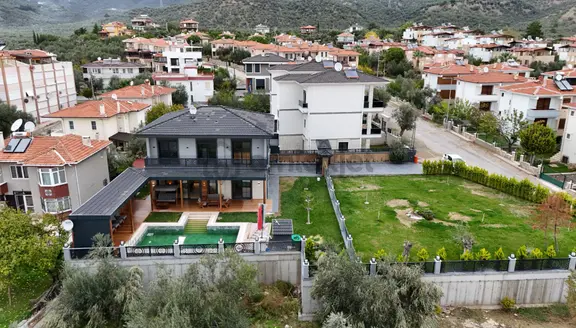 Yiğit'ten Altınolukta Deniz Manzaralı 4+1 Tam Müstakil Villa 2