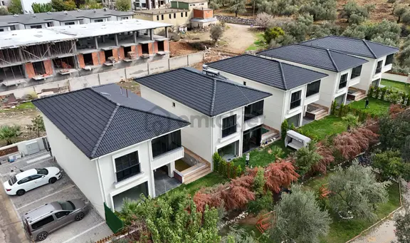 Yiğit'ten Kızılkeçilide Giyinme Odalı 4+1 Müstakil Havuzlu Villa 2