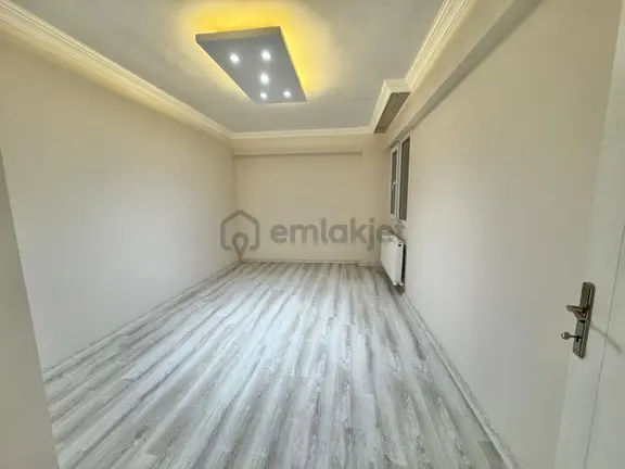 🏡muradiye Mahallesi Karali Bölgesi🏡 ✅3+1 120m2 5 Katlının 2katı ❇️full Özelikli 2