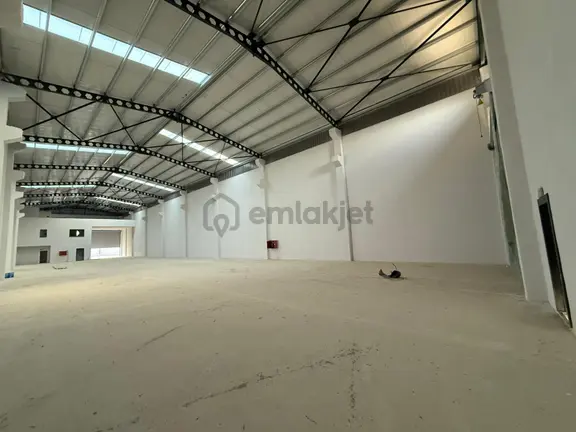 Adanorm Sanayi Sitesinde 1.350 M2/8 Wc/teras/3 Katlı/çok Amaçlı 1