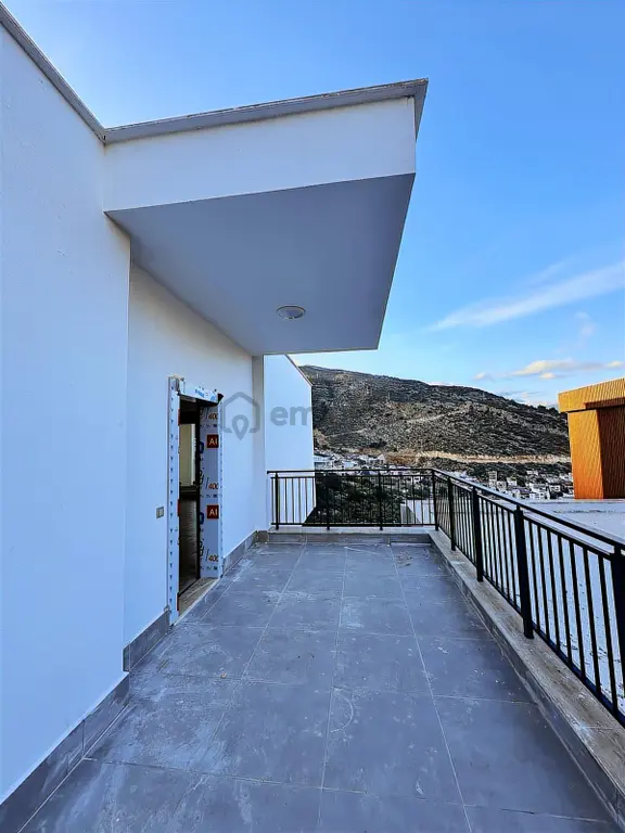 Kayalık Zeminde Ultra Lüks Deniz Manzaralı 1+1 Satılık Daire 2