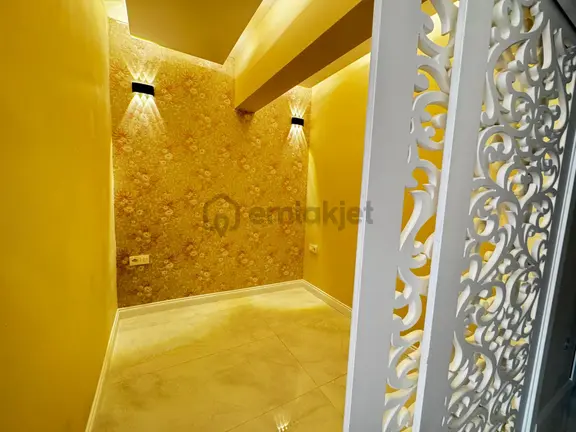Denize Yürüme Mesafesinde Satılık 1+1 Daire 2