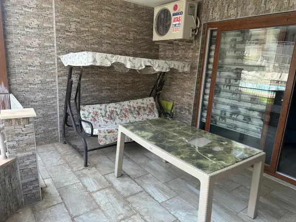 Arif Emlaktan Satılık Oğuzeli Körkünde 1+1 Havuzlu Site İçi Villa 2