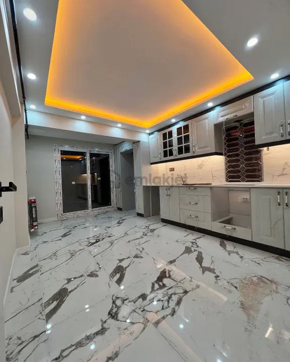 🏡sakarya Mahallesi 🏡 ✅3+1 120 M2 5 Katlının Zemin Katı ❇️full Tadilatlı Özelikli Bahçeli 2