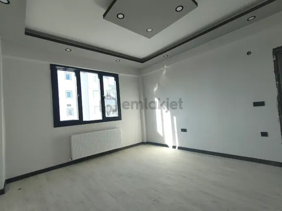 Balıkesir Burhaniye Badem Alanında 2+1 Kapalıı Mutak 2