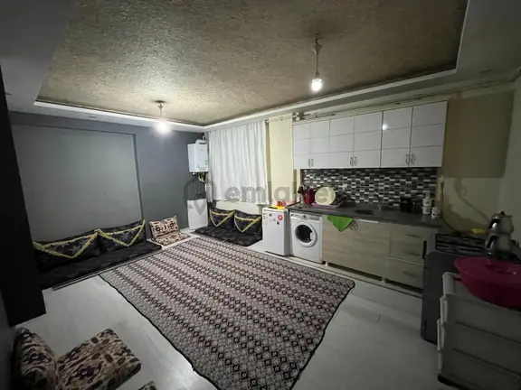 Cumhuriyet Mahallesinde Geniş Satılık 2+1 Daire 2