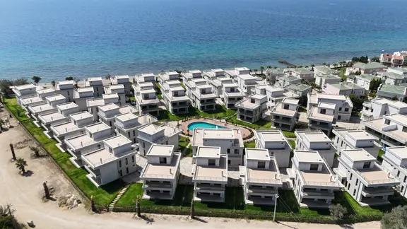 Yiğit'ten Denize Sıfır Ayrıcalığında Şık 5+1 Site Konsept Villa 2