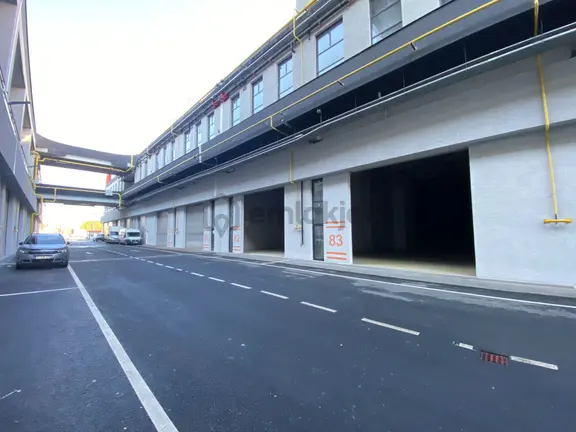 Özel Fırsatlar İle 483 M2 İşyeri Hadımköy Ticarethane Metkap'ta! 1
