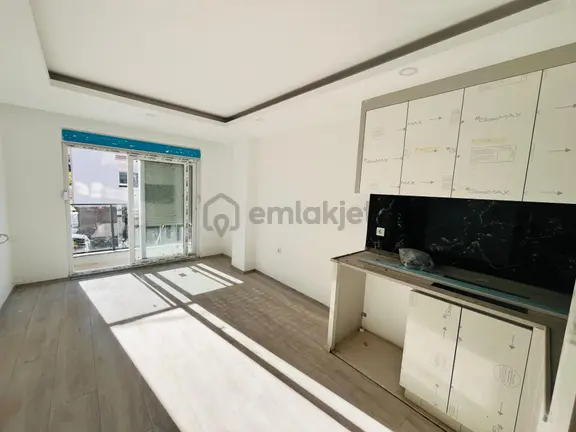 Opera Yaşam Yakını Katta Sıfır 1+1 Ler ! 1