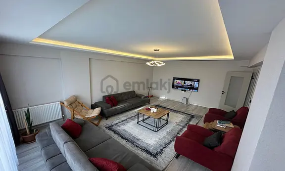Karakaya Mahallesi'nde Full+ Full Yapılı Daire! 1
