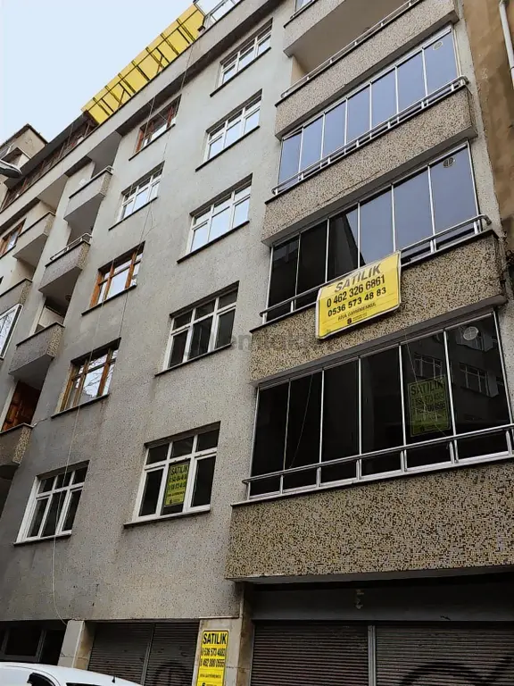 Riva Gymdn Merkezde Asansörlü D.gazlı Masrafsız 3 Adt Daire 1