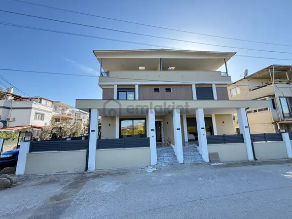 Seferihisar Doğanbey De Denize Yakin Satılık Bahçeli Sıfır Luks 3+1 Villa 1