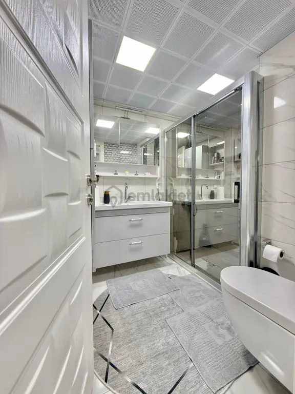 🏡akmescit Mahallesi 🏡 ✅3+1 120 M2 4 Katlının 2 Katı ❇️özelikli Kombi Petekli 2