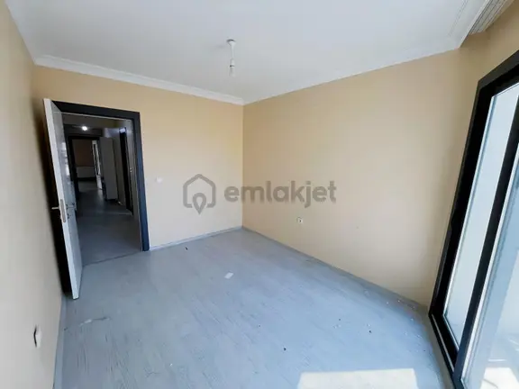 İzmir Çiğli Şirintepede 3+1 Satılık Daire 2