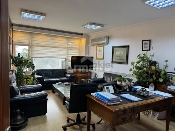 İstanbul Şişli Cumhuriyet Caddesi Üzerinde Satılık Ofis 1
