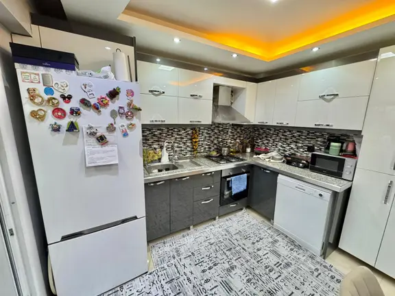 🏡muradiye Mahallesi 🏡 ✅2+1 900m2 5 Katlının Yüksek Zemini ❇️kapalı Mutfak Petek Kombili 1