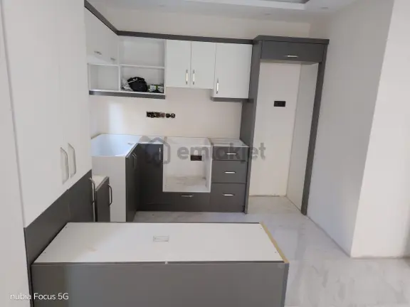 Kadınlar Denizi'nde 3+1 Asansörlü,otoparklı Sıfır Tadilatlı Satılık Daire 2