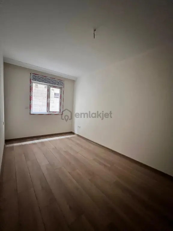 Küçükyalı'da Marmaraya Yakın Lüks Ve Geniş 2+1 2
