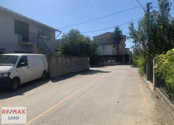 Vezirçiftliği Karadenizliler Mah'de Kiralık 810 M2 Depo 2