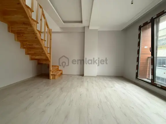 Bağcılar 15 Temmuz Mah Satılık Dubleks Daire 4+1 Krediye Uygun 2
