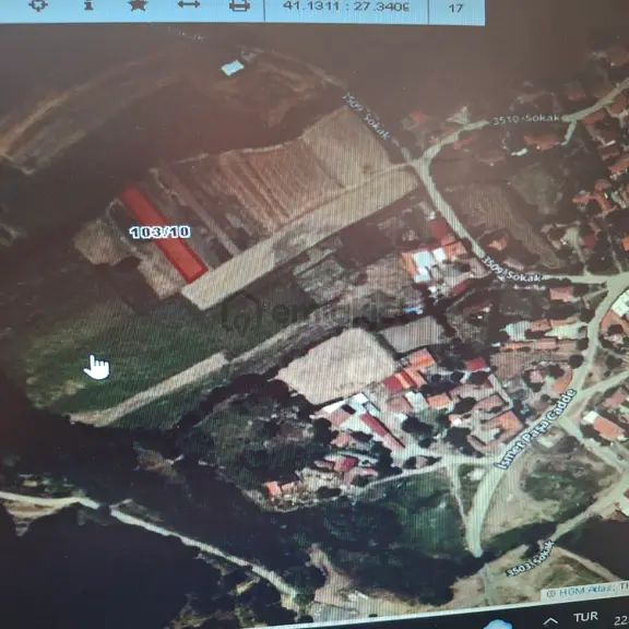 Tekirdağ Karacakılavuz Bölgesinde Kadastrosu Yapılmış Toplam (1.102.49 )m2 Olan Tarla Satılıktır. 2