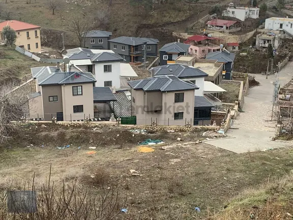 Doğanın Kalbinde, Ruhsatlı Hayalinizdeki Yayla Evi Yeri! 1