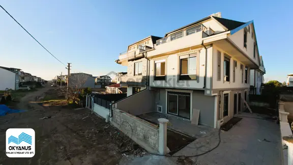 Sakarya Kocaali De Deniz Manzaralı Ön Ve Arka Cephe Seçenekli 2