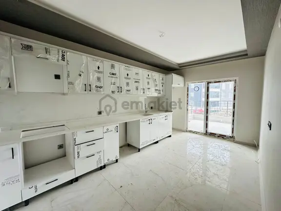 Feridunçelik'te Geniş Balkonlu 2+1 Giriş Kat Satılık Sıfır Daire !! 1