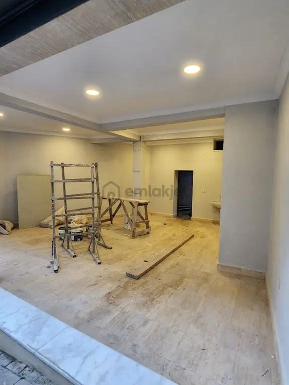 Balat'ta Kiralık İşyeri 2