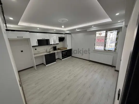 Gümüş Grouptan Devlet Hastanesi Yanı 2+1 A.mutfak Ön Cephe Daire 1