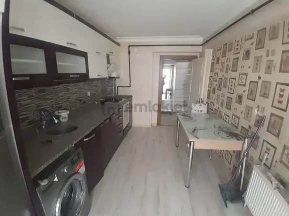 Ankara Keçiören Kanuni Mah Katta Asansörlü Ebeveyn Banyolu Daire 1