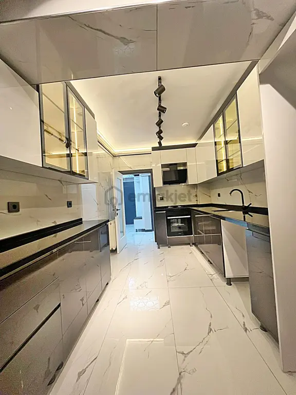 Keçiören Atapark Göbek'te 4+1 Katta Giyinme Odalı Full Yapılı 1