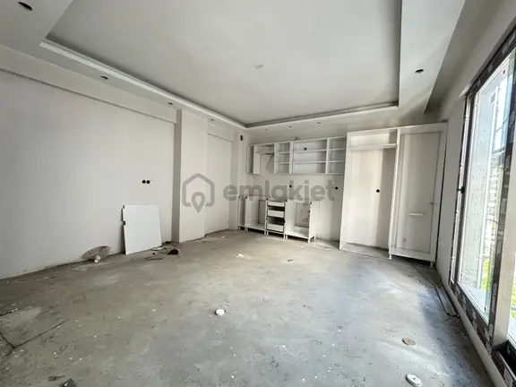 Muradiye Mahallesinde 1+1 Full Lüks Satılık Daire 2
