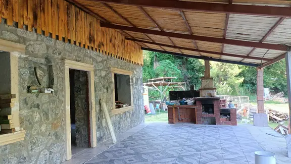 Sahibinden 4 Dönüm Arsa İçinde Taş Ev 2