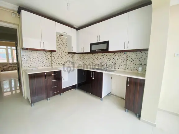 Peker Mahallesinde 3+1 Geniş Kupon Daire Fırsatı 2