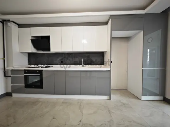 Karapürçek'te Ultra Lüks Yapılı 140 M2 3+1 2.katta Satılık Sıfır Daire !!! 2