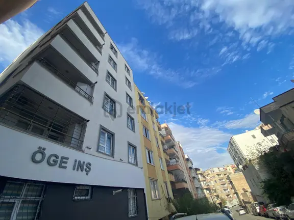 İlkevim'den Bahçelievler'de Kiracılı-eşyalı Satılık 2+0 Daire 2