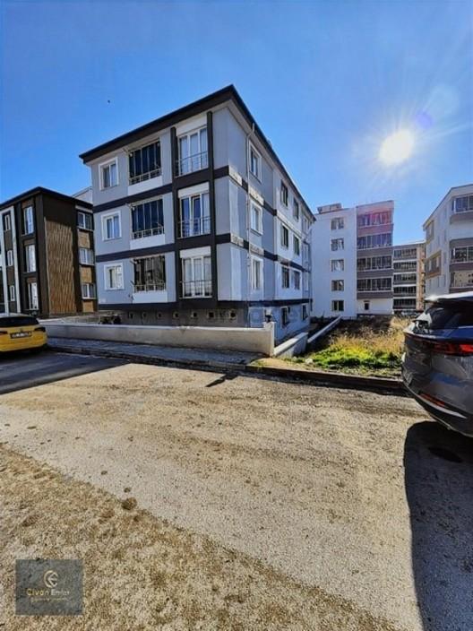 Civan Emlaktan Merzifon Mahsen Mahallesinde Satılık Daire 1
