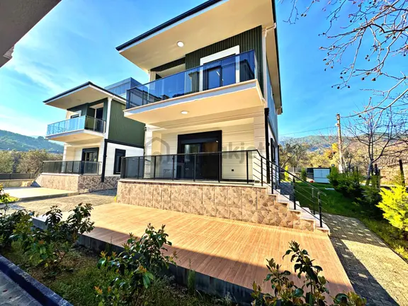 🌀gültaş Emlaktan Gürede Full Kazdağı Manzaralı Şömineli 4+1 Şahane Villa 2
